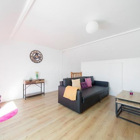 Le Perruche Apartment Collegien Luaran gambar