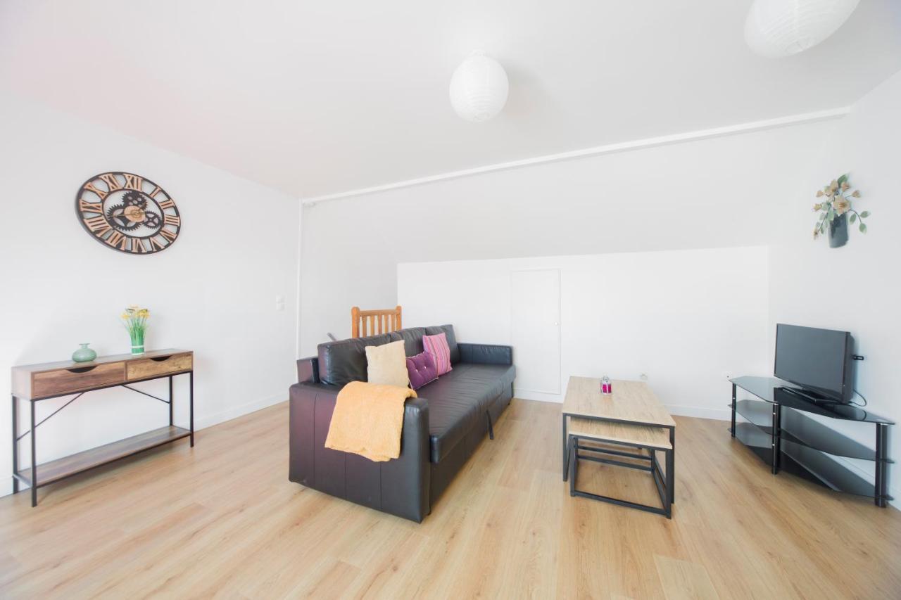 Le Perruche Apartment Collegien Luaran gambar